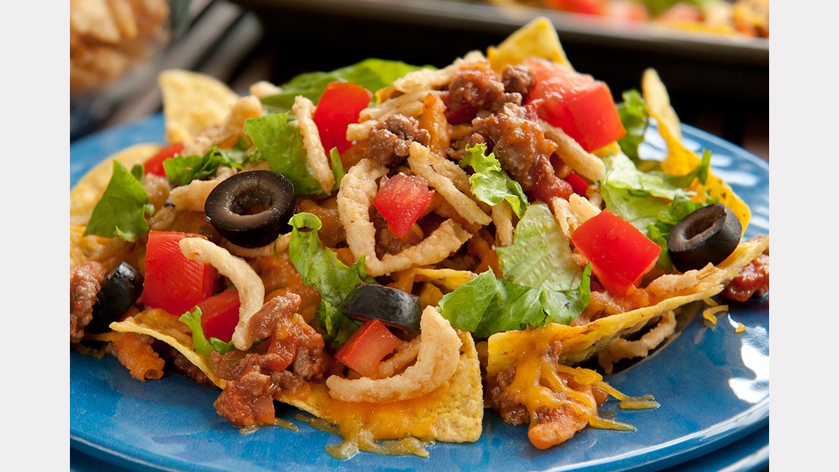 crunchy_loaded_nachos_1200x675.jpg