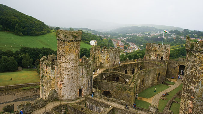 21454-best-of-england-wales-shakespeare-to-snowdonia-castles-colleges-conwy-c.jpg