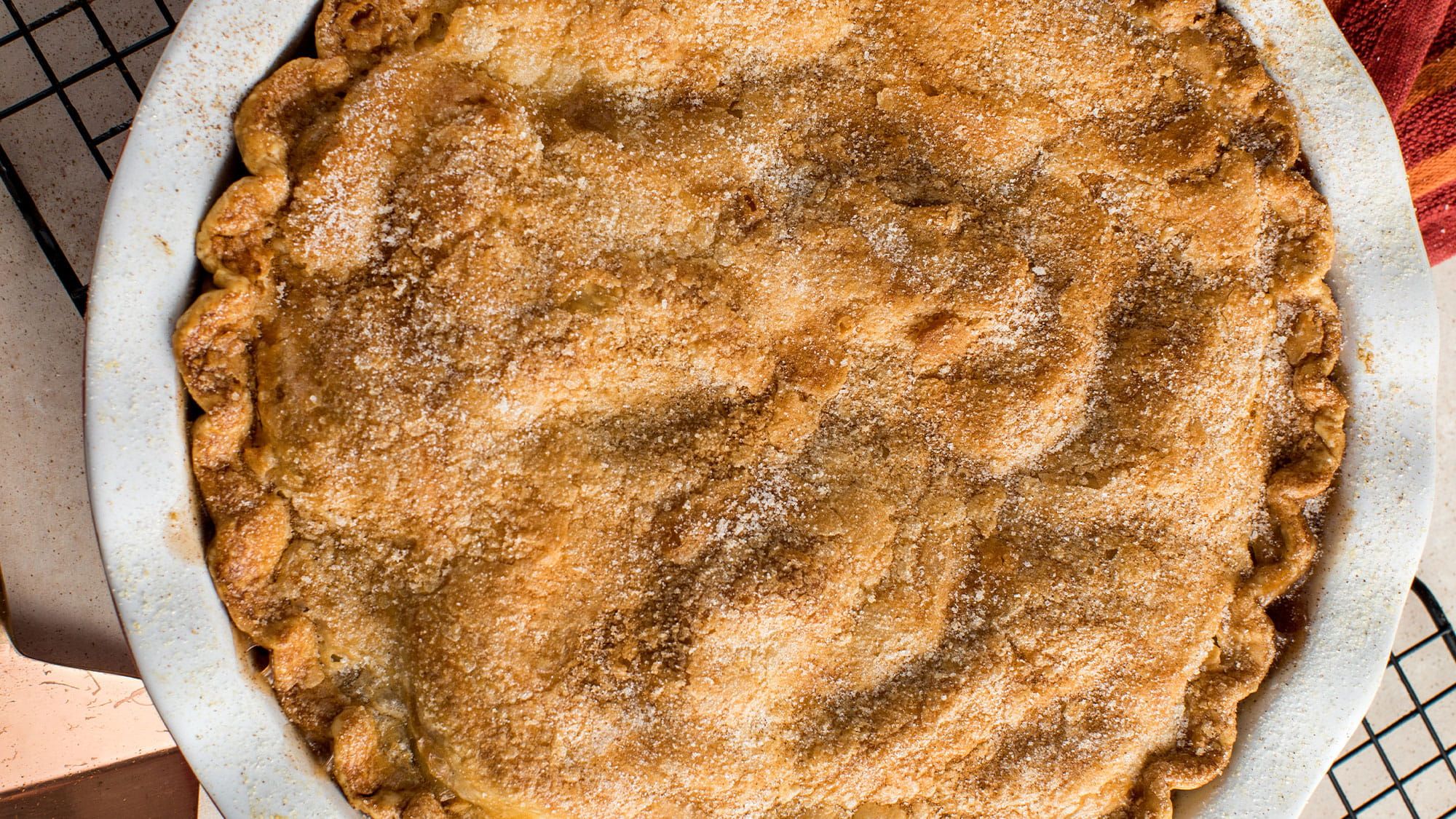 cinnamon_ginger_apple_pie_2000x1125.jpg