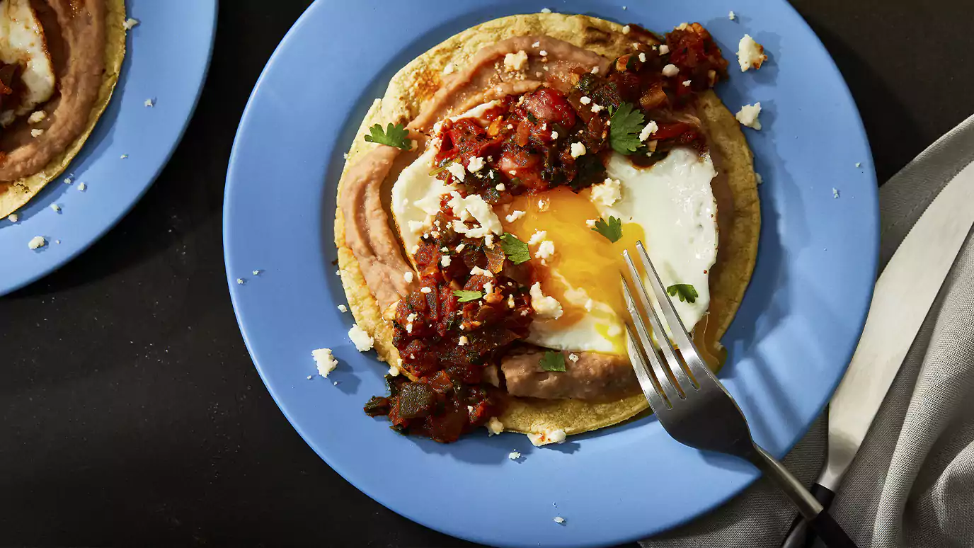 huevos_rancheros_1376x774.webp