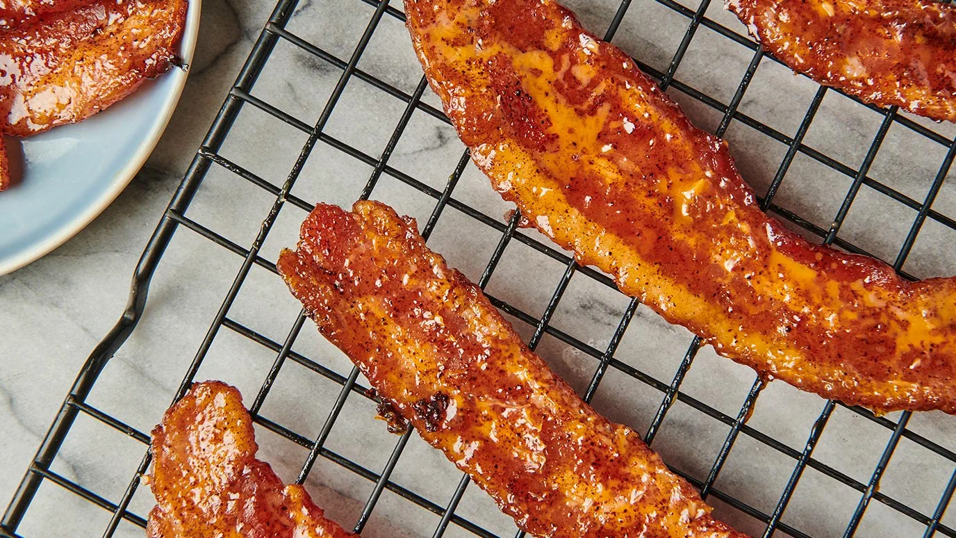 chili_spiced_candied_bacon_59560_1376x744.webp