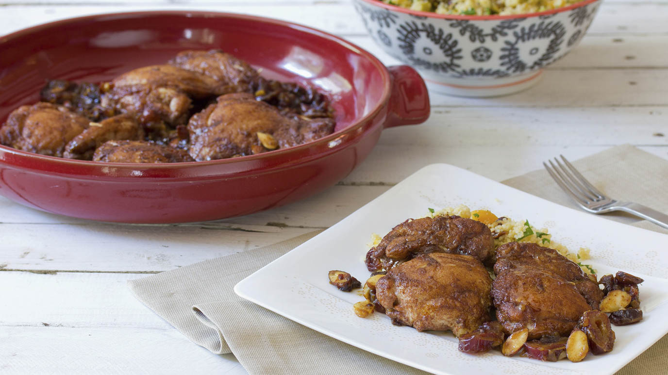 cinnamon_spiced_moroccan_chicken_2000x1125.jpg