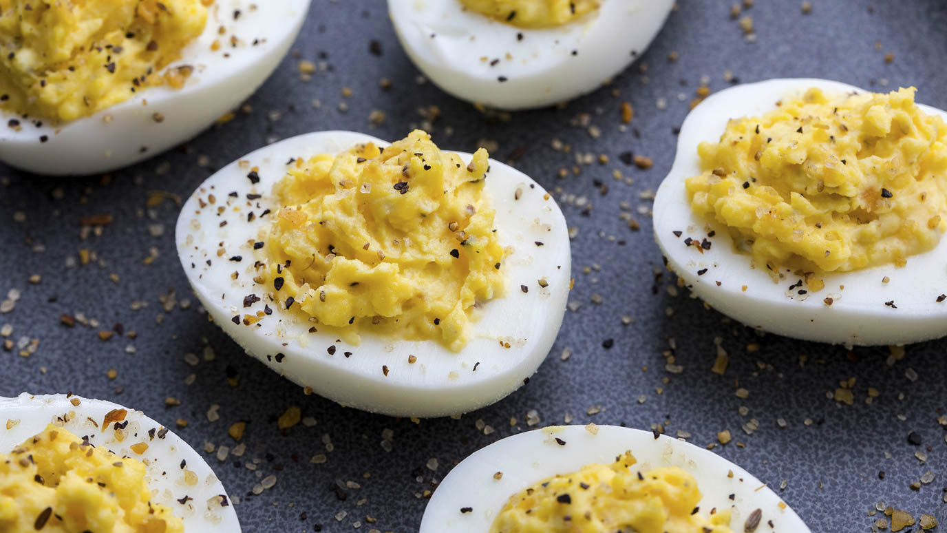 montreal_deviled_eggs_2000x1125.jpg