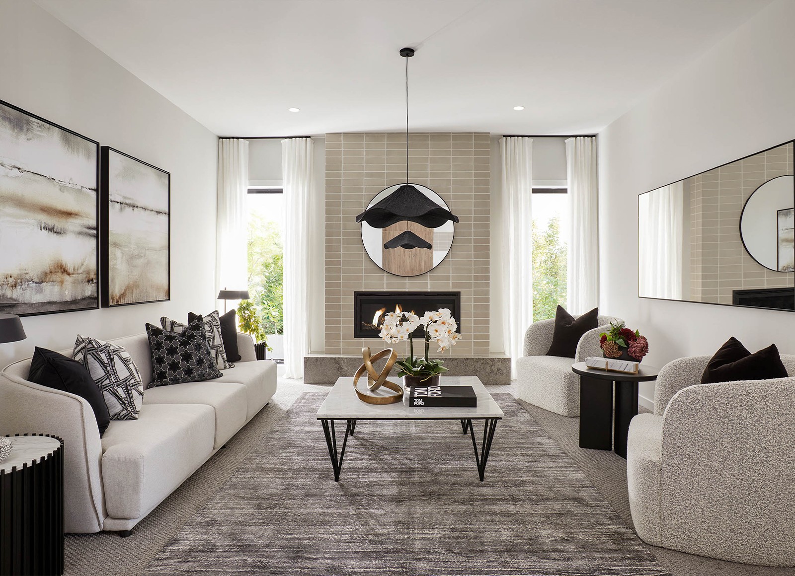 10-Must-Know-Tips-for-Styling-Your-Living-Room-Carlisle-homes-body3__Resampled.jpg