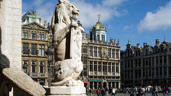 3544-art-history-belgium-holland-brussels-grand-place-c.jpg