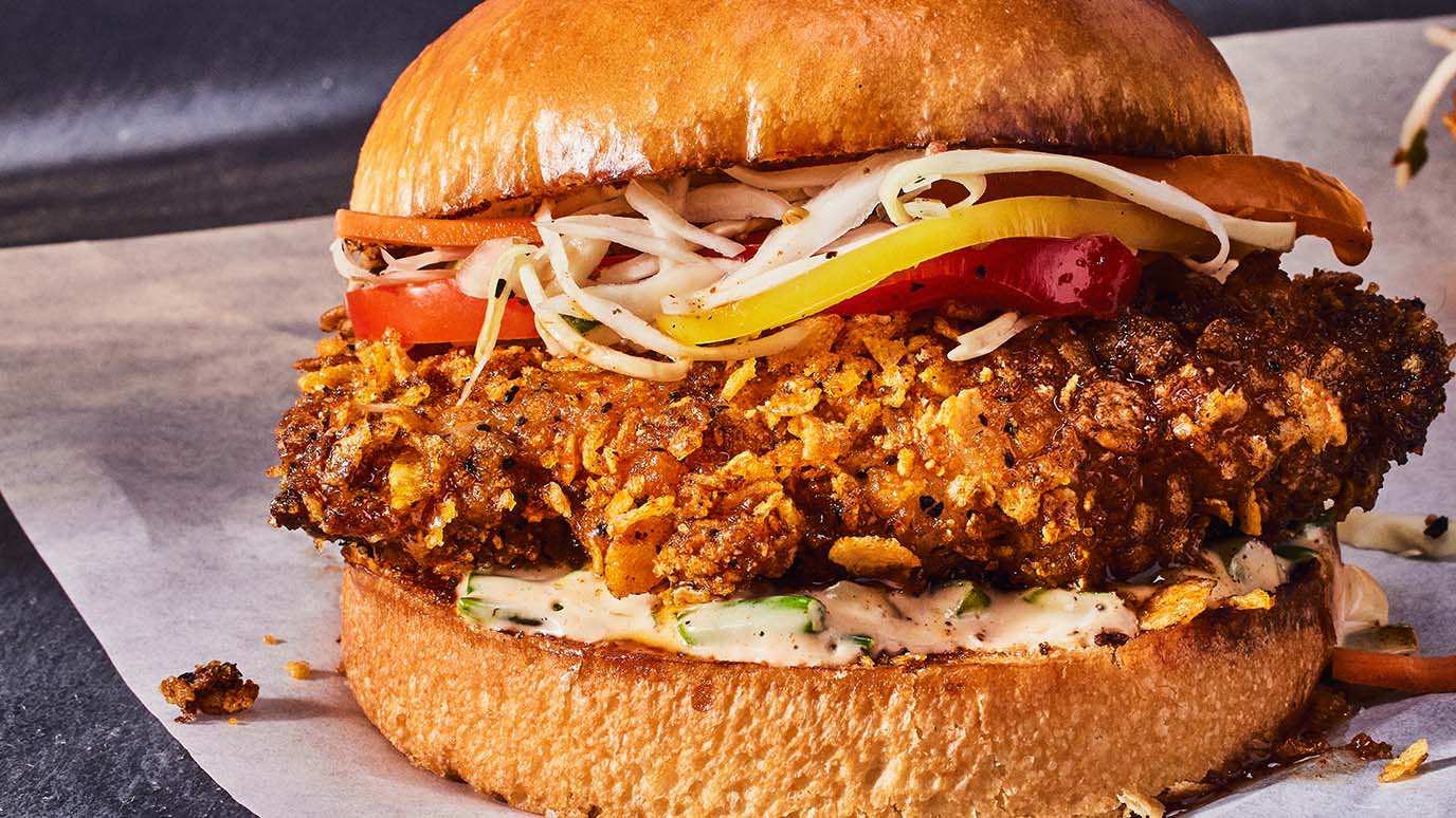 crispy_mala_chicken_sandwich_flavor_forecast_1376x774_.jpg